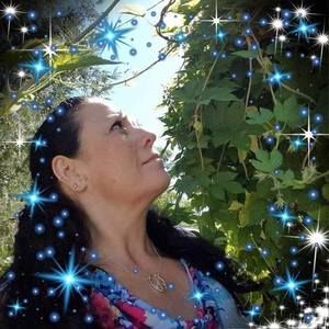 Meet your Posher, Pamela